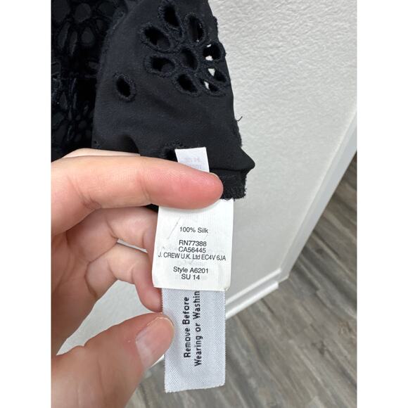 J Crew Blouse Women's Size 6 Black 100% Silk Embroidered Lasercut Shirt - Picture 5 of 5